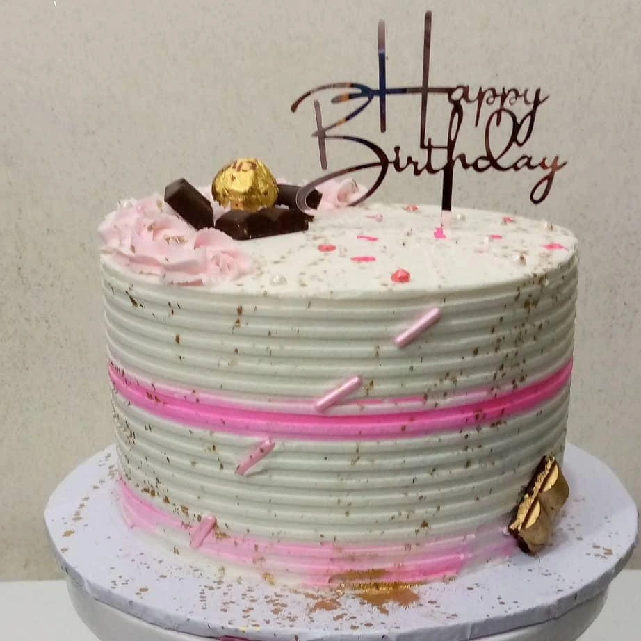 8-Inch Express Celebration Cake with ivory fondant and gold leaf accents
